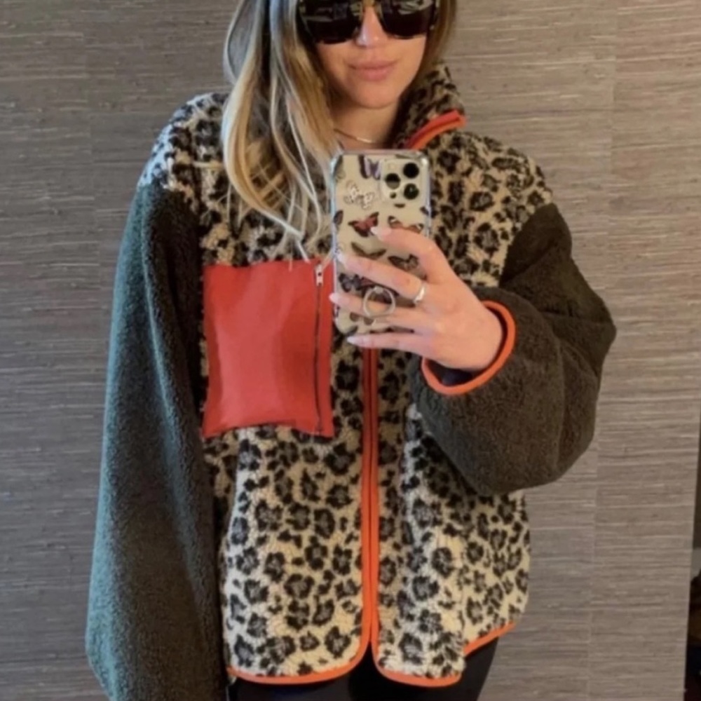 Sundae School Tiger Mom leopard fleece